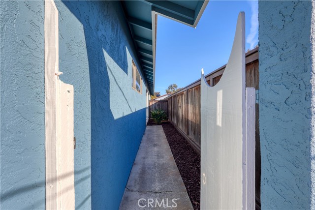 Detail Gallery Image 4 of 22 For 1438 15th Street, Los Osos,  CA 93402 - 2 Beds | 2 Baths