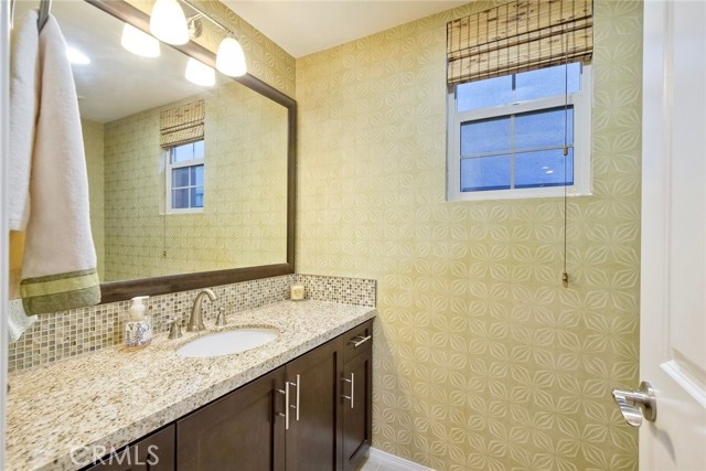 Detail Gallery Image 26 of 43 For 2076 Blue Oak Ln, Vista,  CA 92084 - 3 Beds | 2/1 Baths