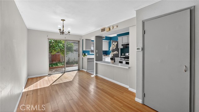 Detail Gallery Image 9 of 31 For 1800 W Gramercy #17,  Anaheim,  CA 92801 - 4 Beds | 2/1 Baths