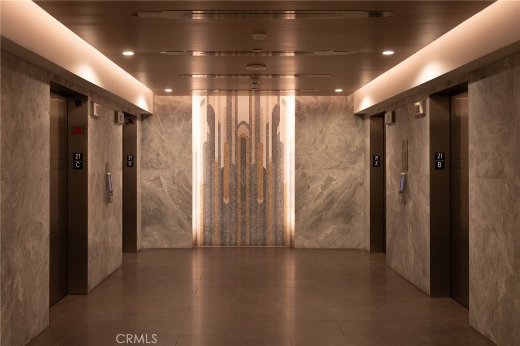 https://media.crmls.org/medias/bb87839d-2358-497f-b873-ad3209e5be3f.jpg?preset=X-Large