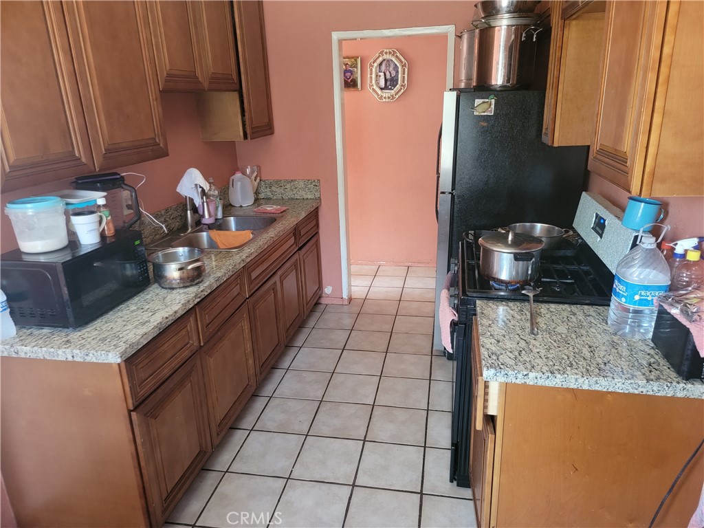 Bb87a27d 0466 405d Aacc 703e0875f802