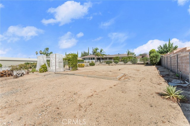 Detail Gallery Image 11 of 41 For 4140 Mockingbird, Banning,  CA 92220 - 5 Beds | 3 Baths