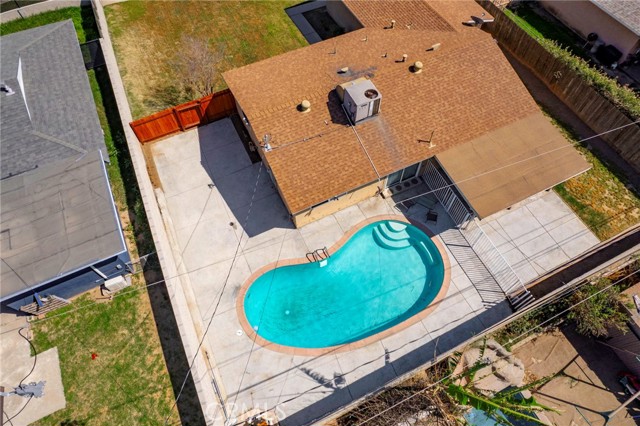 Detail Gallery Image 4 of 26 For 1494 Blythe, Highland,  CA 92346 - 3 Beds | 1/1 Baths