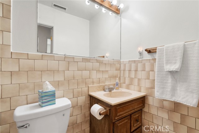 Detail Gallery Image 20 of 36 For 702 Helmsdale Ave, La Puente,  CA 91744 - 4 Beds | 2 Baths