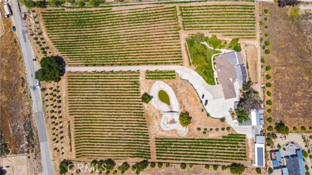 34150 Pauba Road, Temecula CA: https://media.crmls.org/medias/bb892f69-7791-4730-8288-5899850e0c9e.jpg