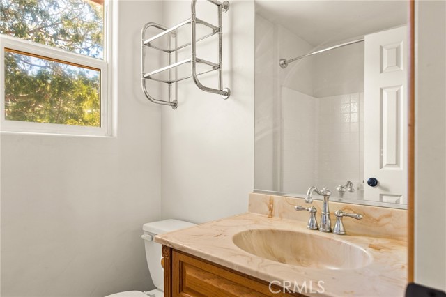 Detail Gallery Image 18 of 29 For 2135 Spring Oak Dr, Running Springs,  CA 92382 - 3 Beds | 2/1 Baths