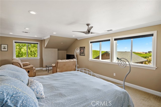 Detail Gallery Image 38 of 58 For 950 Indian Dune Rd, Paso Robles,  CA 93451 - 5 Beds | 4 Baths