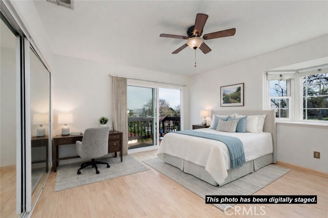 Detail Gallery Image 22 of 34 For 4425 E 5th a,  Long Beach,  CA 90814 - 3 Beds | 2/1 Baths