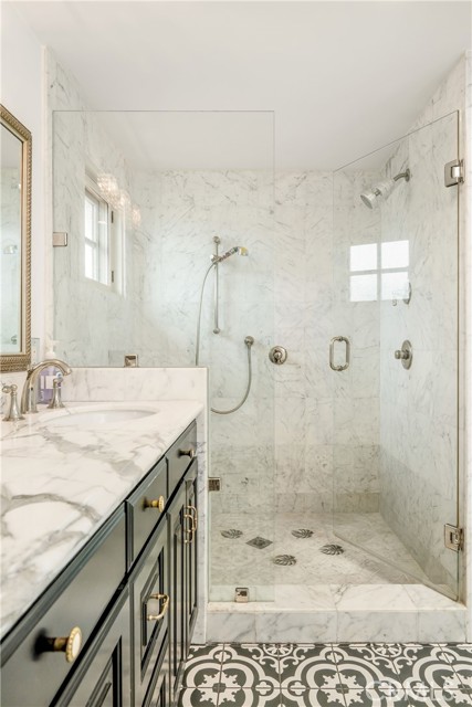 480 Cress Street, Laguna Beach CA: https://media.crmls.org/medias/bb8a896e-6def-4d10-b263-d5330edc0bc7.jpg