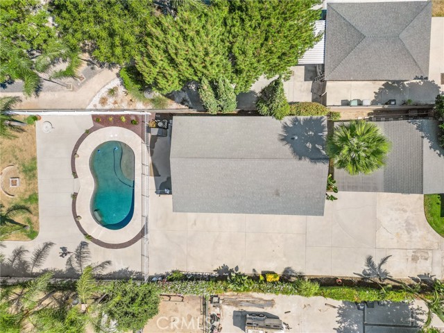 12596 Ross Avenue, Chino CA: https://media.crmls.org/medias/bb8a8e6e-1133-449d-8cab-2b68a83350cd.jpg