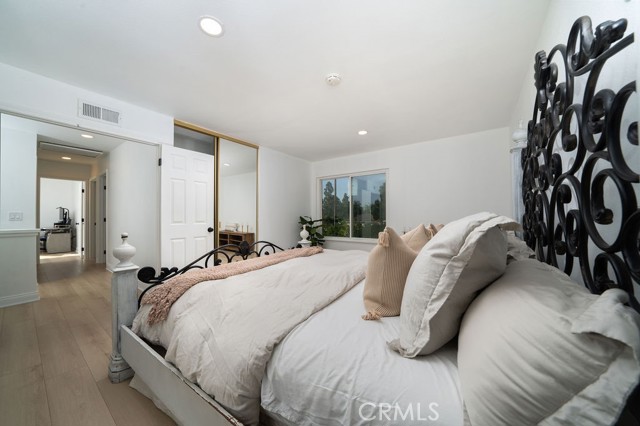 Detail Gallery Image 15 of 28 For 309 Juniper Ave, Santa Ana,  CA 92707 - 4 Beds | 2/1 Baths