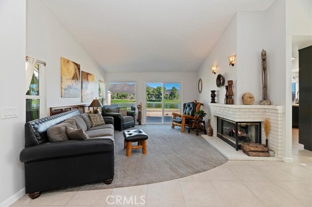 28148 Palm Villa, Menifee CA: https://media.crmls.org/medias/bb8afd03-a951-48d8-a8d1-4fa8d0cd4521.jpg