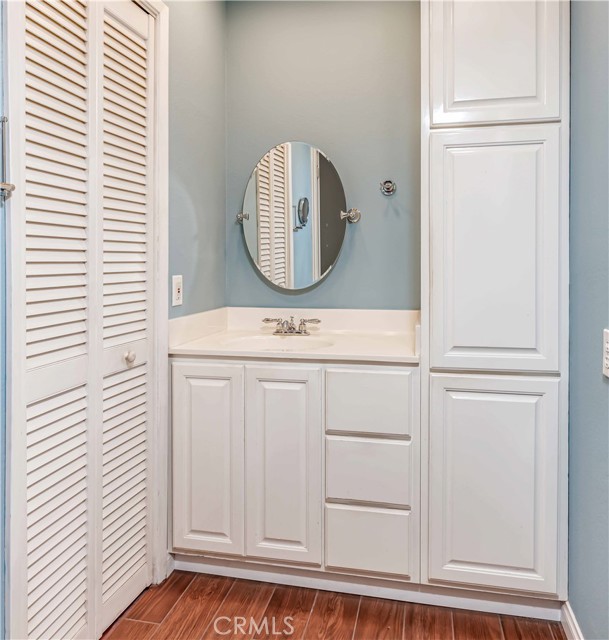 9622 Caithness Drive, Huntington Beach CA: https://media.crmls.org/medias/bb8be7b8-a6da-470f-8804-a50b2eca59c6.jpg