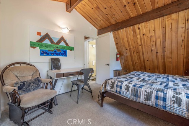 Detail Gallery Image 15 of 28 For 42569 Willow Ave, Big Bear Lake,  CA 92315 - 2 Beds | 2 Baths