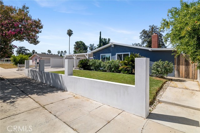 19945 Gresham Street, Northridge CA: https://media.crmls.org/medias/bb8c614f-ccec-4f0b-a8a5-b968b3c1f2e8.jpg