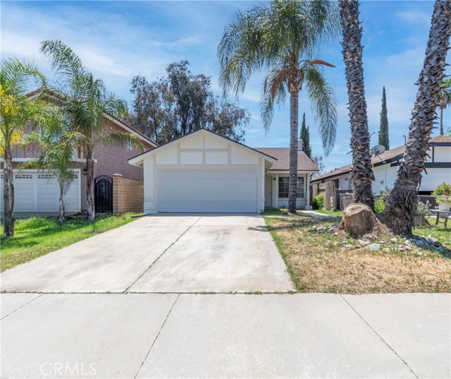Detail Gallery Image 3 of 18 For 25815 Basil Ct, Moreno Valley,  CA 92553 - 2 Beds | 1 Baths