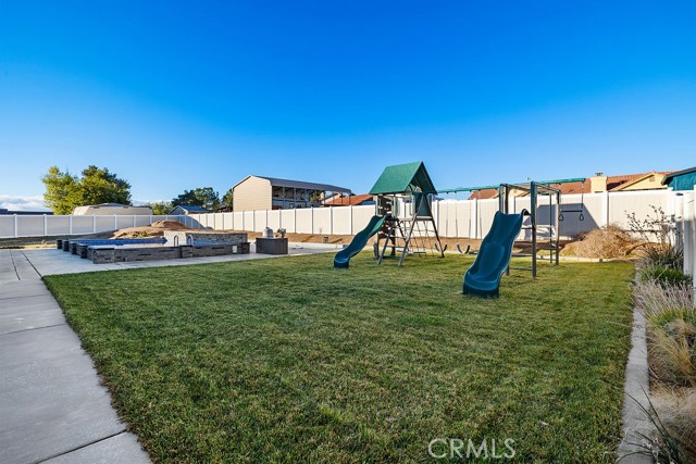 6834 Phoenix Court, Hesperia CA: https://media.crmls.org/medias/bb8d28a1-a145-46bf-a531-8926f1047316.jpg