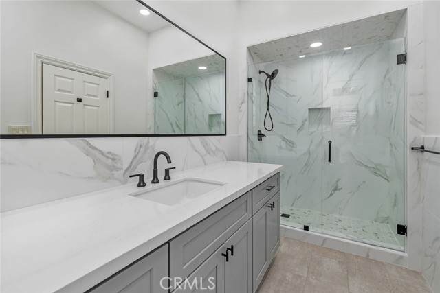 Detail Gallery Image 49 of 75 For 7509 Calle Sagrada, Bakersfield,  CA 93309 - 4 Beds | 5 Baths