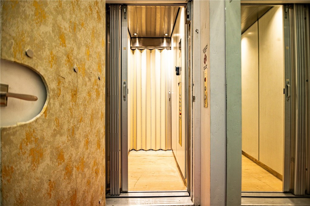 https://media.crmls.org/medias/bb8de2d8-4414-4183-a2ff-eaebe7516e81.jpg?preset=X-Large