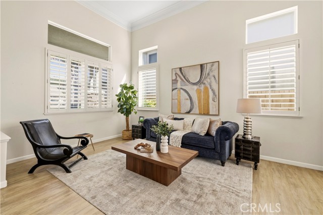 Detail Gallery Image 6 of 59 For 26451 Puffin Pl, Canyon Country,  CA 91387 - 4 Beds | 3 Baths