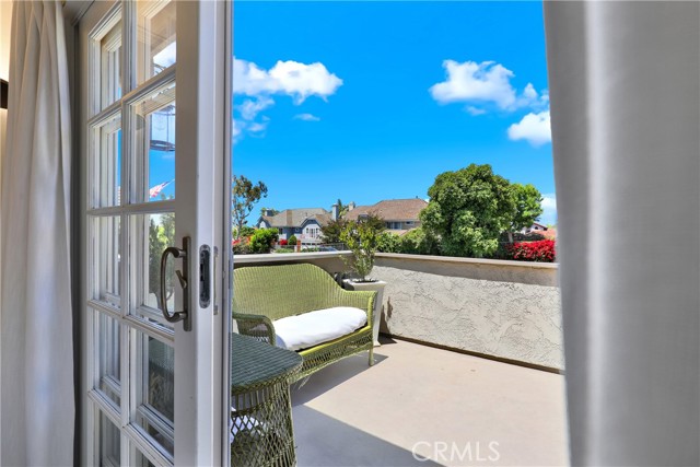27076 Mill Pond W Road, Dana Point CA: https://media.crmls.org/medias/bb8e14f8-07e3-4bfe-a05b-bf7283d6af26.jpg