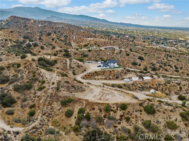 Detail Gallery Image 10 of 16 For 8320 Zohra Canyon Rd, Pinon Hills,  CA 92372 - – Beds | – Baths