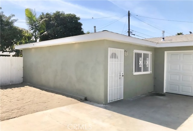 352 W Peach Street, Compton CA: https://media.crmls.org/medias/bb8ed923-5767-4362-9699-32f6848b7010.jpg