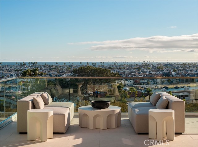 Detail Gallery Image 12 of 41 For 1119 Dolphin, Corona Del Mar,  CA 92625 - 5 Beds | 8 Baths