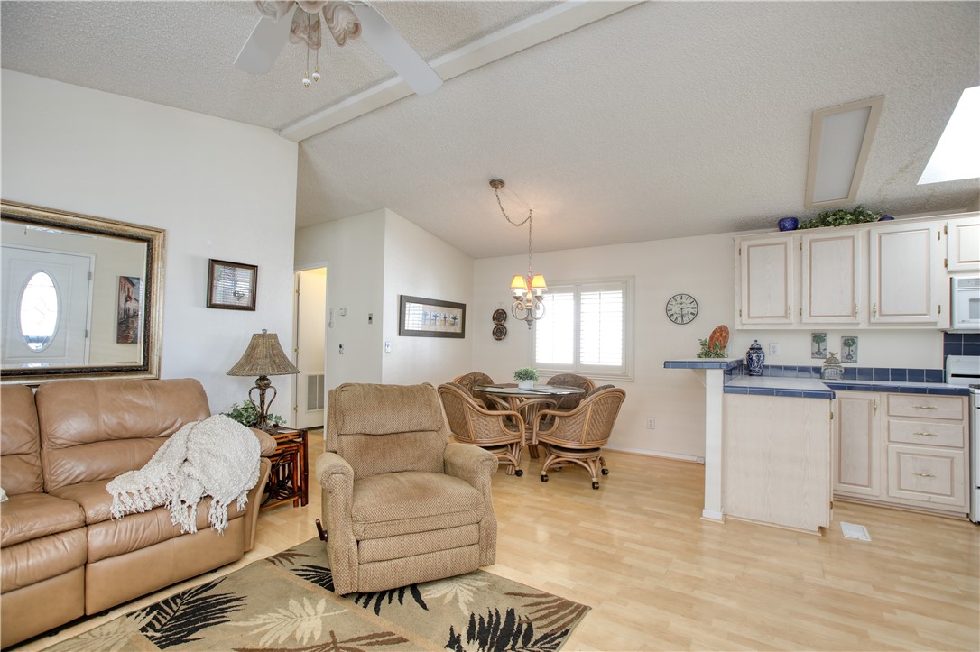 Detail Gallery Image 8 of 35 For 2400 Cienaga St #51,  Oceano,  CA 93445 - 3 Beds | 2 Baths