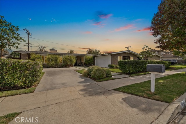 282 E Bay St, Costa Mesa, CA 92627