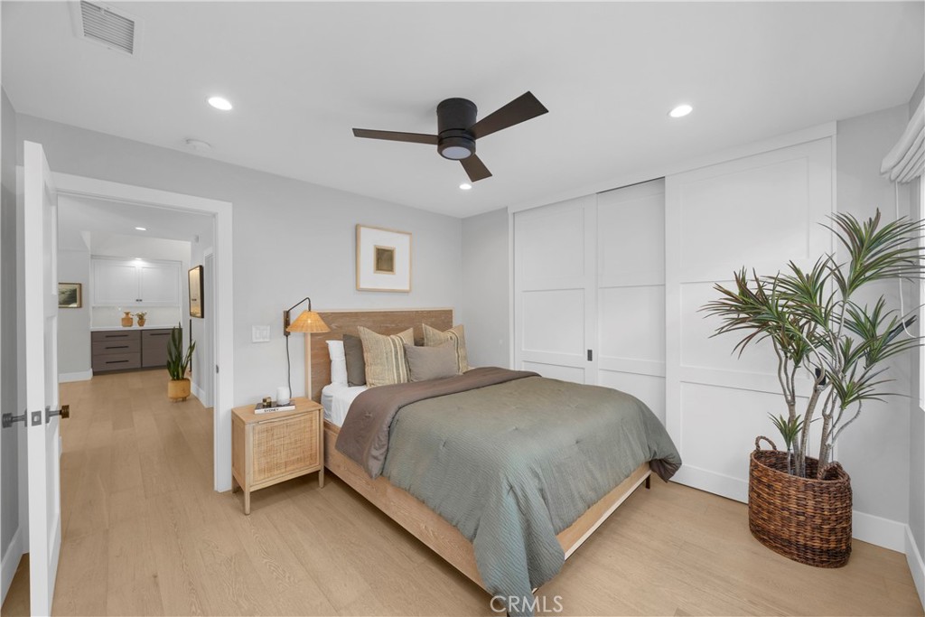 MLS #OC25265999 image #27