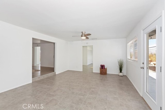 62171 Campanula Street, Joshua Tree CA: https://media.crmls.org/medias/bb9301ce-38b8-423f-a595-7c863f324a76.jpg
