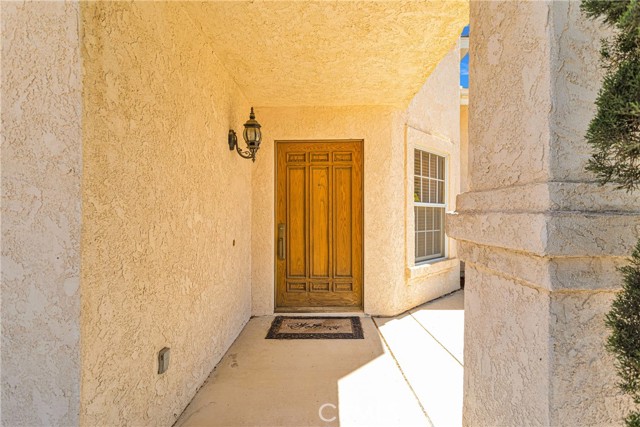 Detail Gallery Image 8 of 61 For 19775 Symeron Rd, Apple Valley,  CA 92307 - 3 Beds | 3/1 Baths