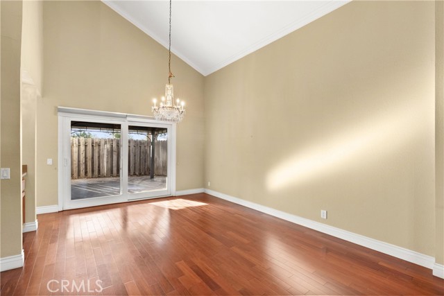 Detail Gallery Image 8 of 50 For 25362 Maple Ct, Mission Viejo,  CA 92691 - 4 Beds | 2/1 Baths