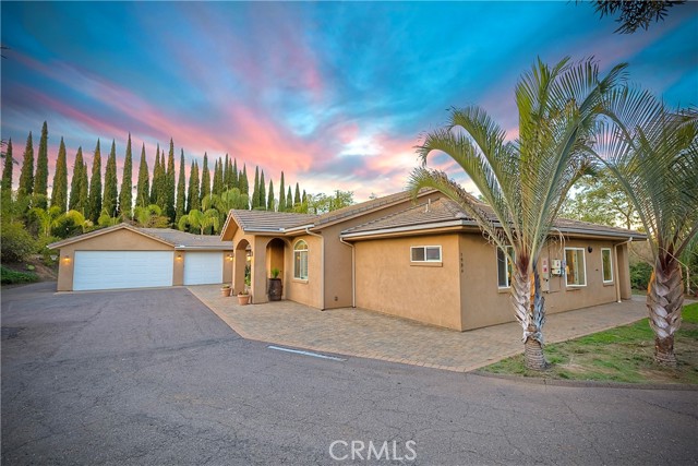 Detail Gallery Image 4 of 48 For 1986 Grey Rabbit Hollow Ln, Fallbrook,  CA 92028 - 4 Beds | 2 Baths