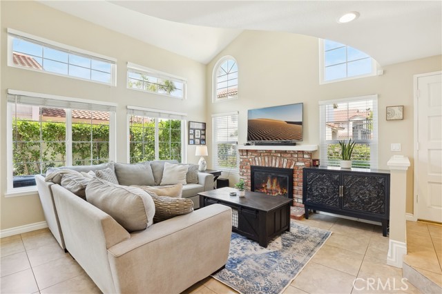 1 Buttercup, Rancho Santa Margarita CA: https://media.crmls.org/medias/bb95a79c-333a-4521-a8ca-721c906a5186.jpg