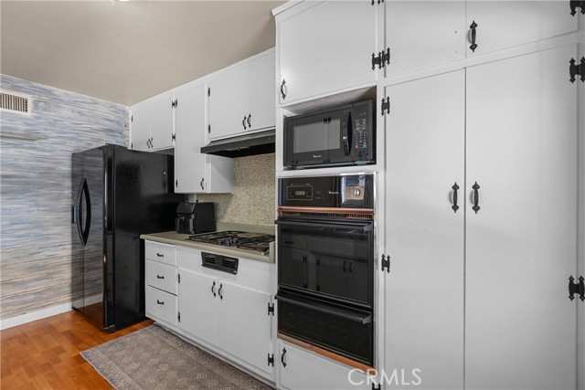 Detail Gallery Image 19 of 64 For 15900 Napa, North Hills,  CA 91343 - 4 Beds | 2 Baths