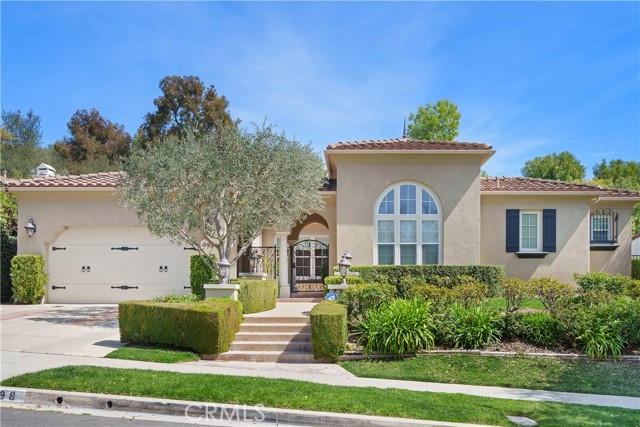 598 N Conejo School Road, Thousand Oaks CA: https://media.crmls.org/medias/bb962b72-f0a5-42e4-8071-2d904e0b1041.jpg