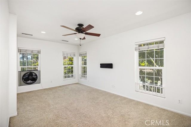 Detail Gallery Image 14 of 21 For 180 Matisse Cir, Aliso Viejo,  CA 92656 - 4 Beds | 2/1 Baths