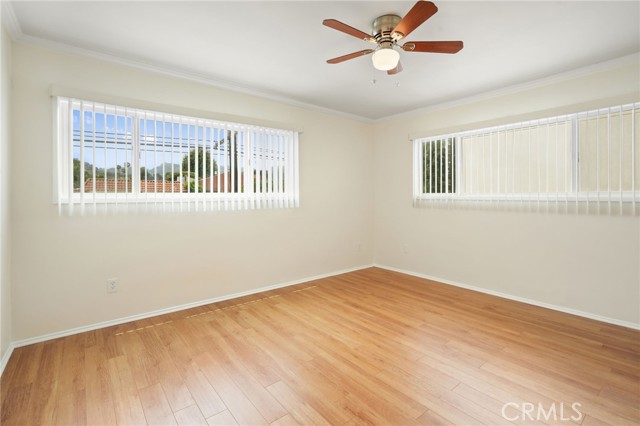 12953 Moorpark Street, Studio City CA: https://media.crmls.org/medias/bb976199-93a3-401f-ba0b-1df33036873c.jpg