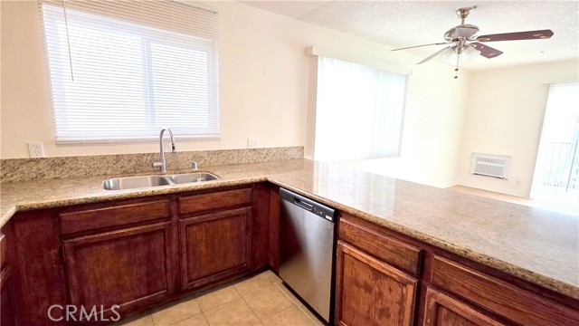 Detail Gallery Image 6 of 19 For 7331 9th Street #2,  Buena Park,  CA 90621 - 2 Beds | 2 Baths