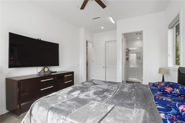 20535 W Bluebird Court, Porter Ranch CA: https://media.crmls.org/medias/bb989de6-b70d-446a-83ae-583d17934149.jpg