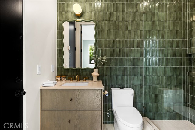 Detail Gallery Image 60 of 62 For 19026 Sprague St, Tarzana,  CA 91356 - 6 Beds | 6/1 Baths