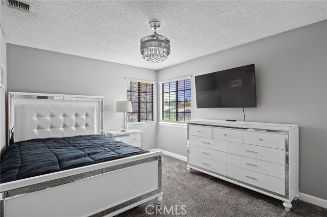 7209 Copper Creek Way, Bakersfield CA: https://media.crmls.org/medias/bb9ac9ee-2ed2-4bad-896e-ec9b48ac19b2.jpg