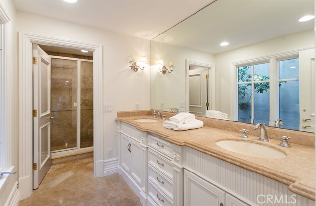 50 Pelican Crest, Newport Coast CA: https://media.crmls.org/medias/bb9b265a-2ea5-4327-a9a3-e14c88936036.jpg