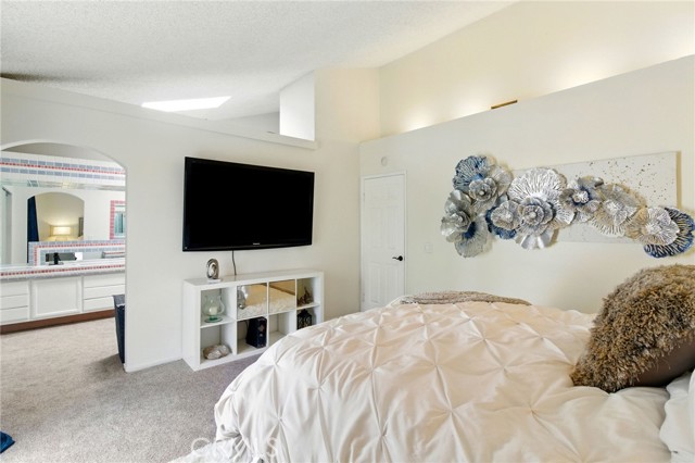 342 Canyon View Drive, Calimesa CA: https://media.crmls.org/medias/bb9c01d4-8be4-4f57-ad06-ec59bbab3ed0.jpg