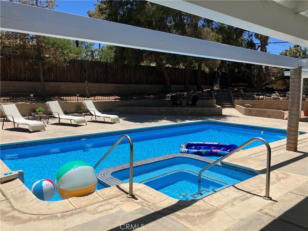 56707 Desert Gold Drive