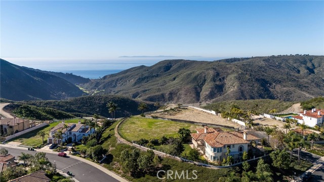 5 Vista Court, Laguna Niguel CA: https://media.crmls.org/medias/bb9cf3b2-d303-43db-b303-b034509b0cbf.jpg