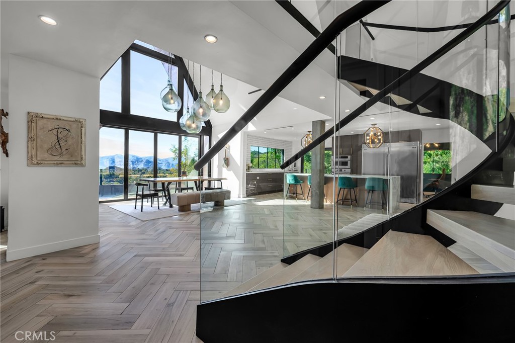 MLS #SR25261744 image #8