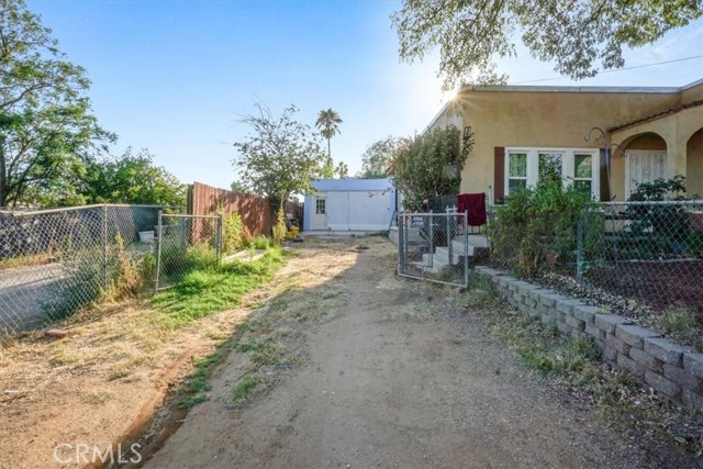 Detail Gallery Image 19 of 27 For 6093 Troth St, Jurupa Valley,  CA 91752 - 3 Beds | 1 Baths